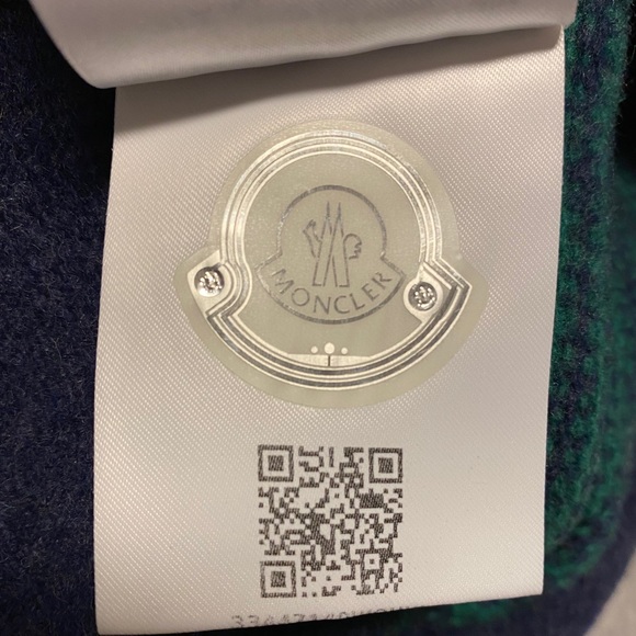 Moncler - Picture 2 of 7